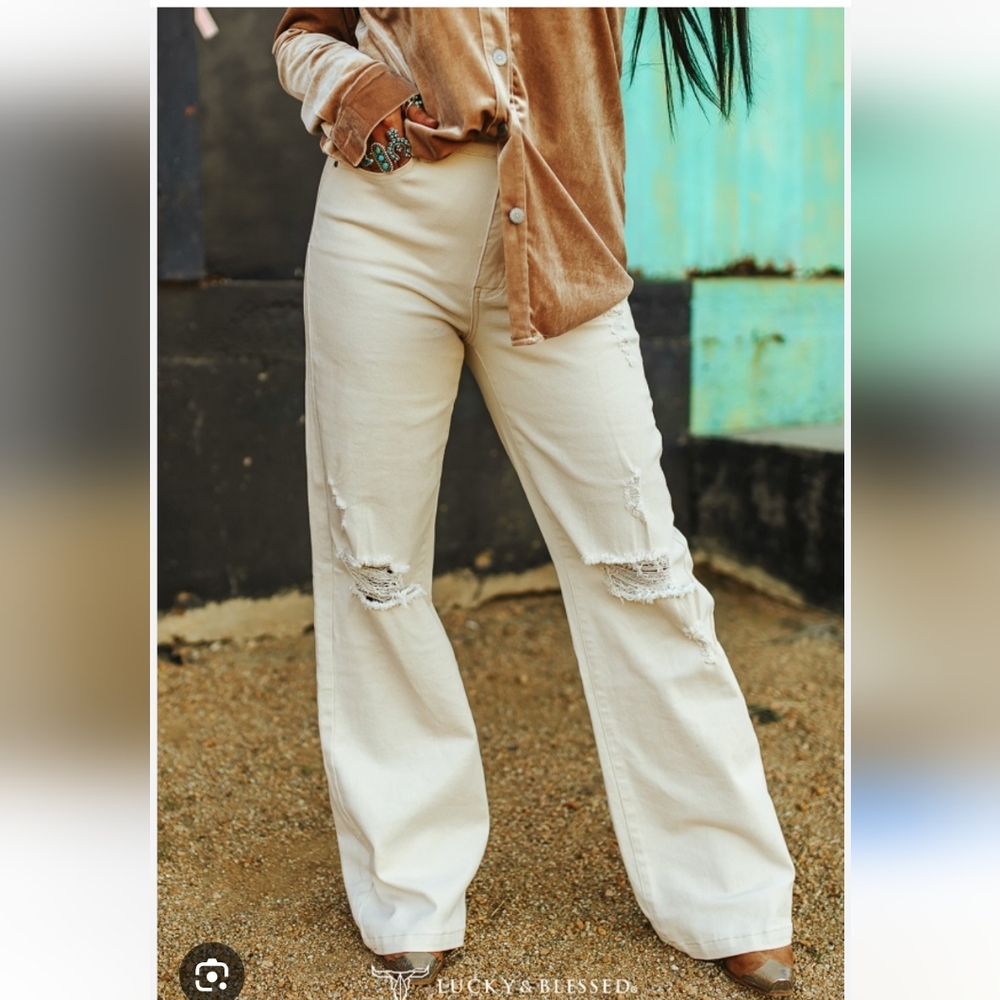 Lucky & Blessed High Rise Cream Distressed No Gap Boot cut Wide Leg Jeans Size 6